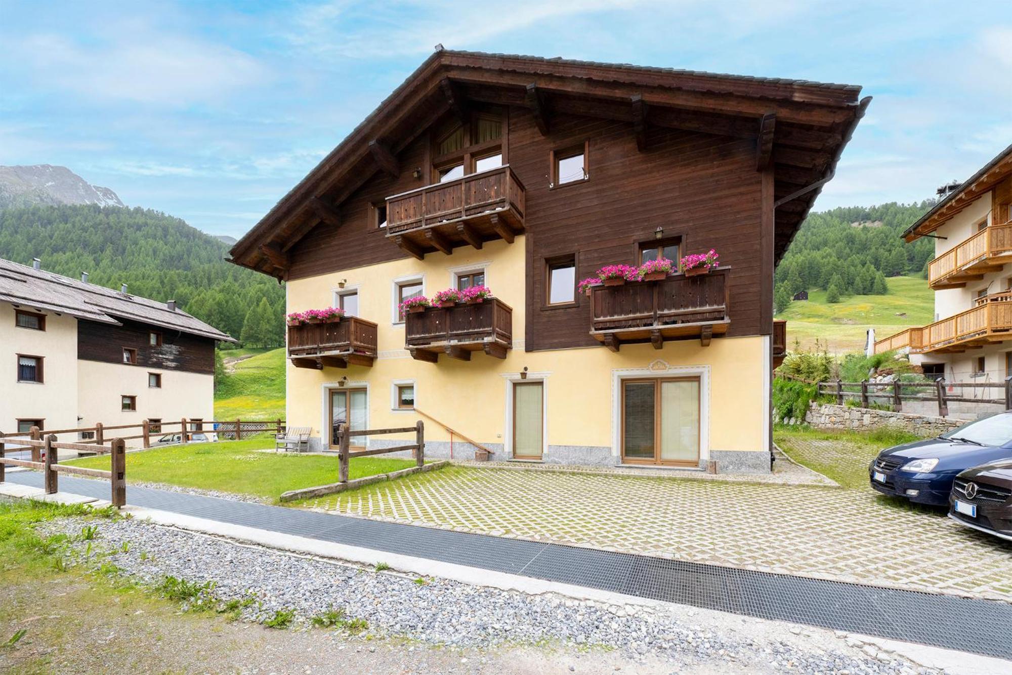 Vera Apartment Livigno Bagian luar foto